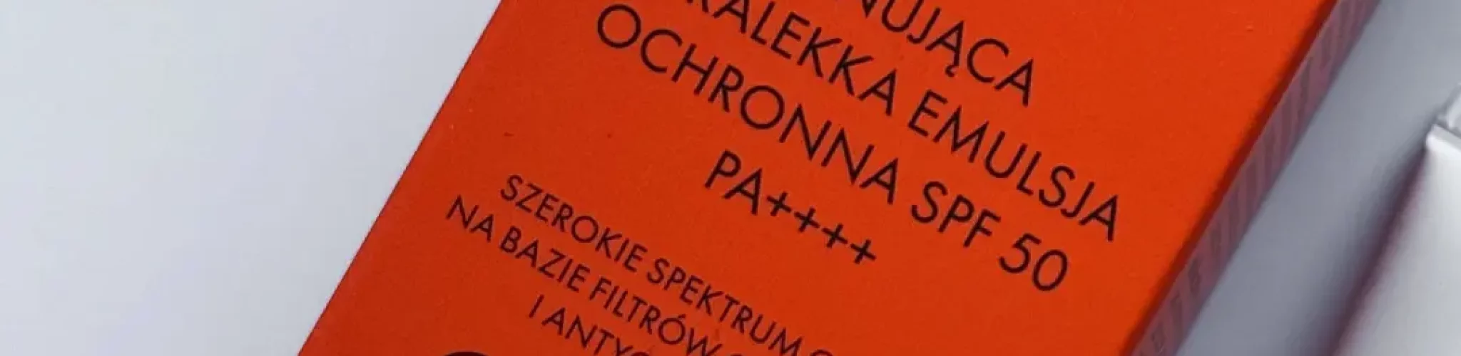 BasicLab Tonująca Ultralekka Emulsja SPF50 – lekki makijaż i ochrona w jednym 2 BasicLab Tonująca Ultralekka Emulsja SPF50 – lekki makijaż i ochrona w jednym 2